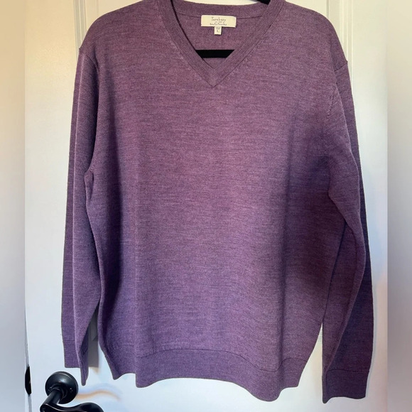 Turnbury Men’s 100% Wool Plum V-Neck Men’s Large  Sweater - Picture 1 of 5